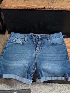 Wallflower The Irresistible High Rise Blue Denim Roll-Cuff Shorts Juniors 5